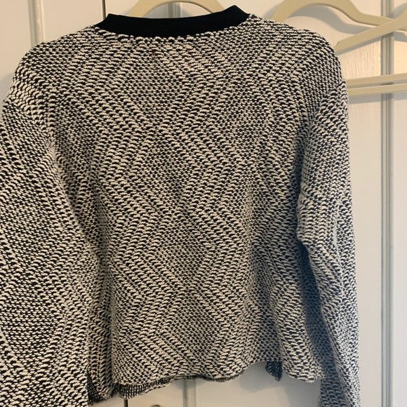 Sweater - Picture 5 of 5